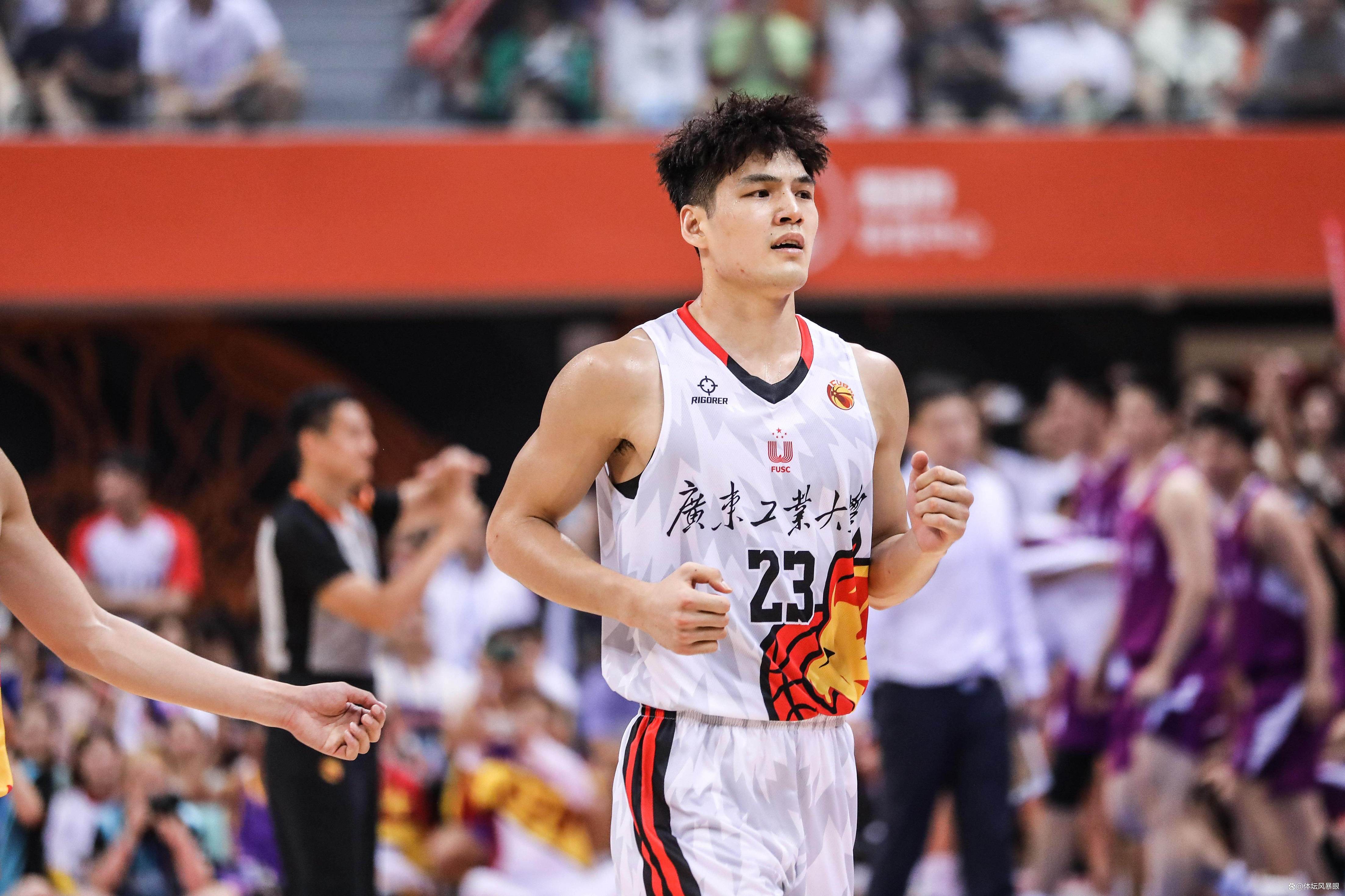 qy球友会在线入口CBA常规赛转会期走向成谜，犹他爵士官宣签约，信心回归，赛季目标并未改变的简单介绍