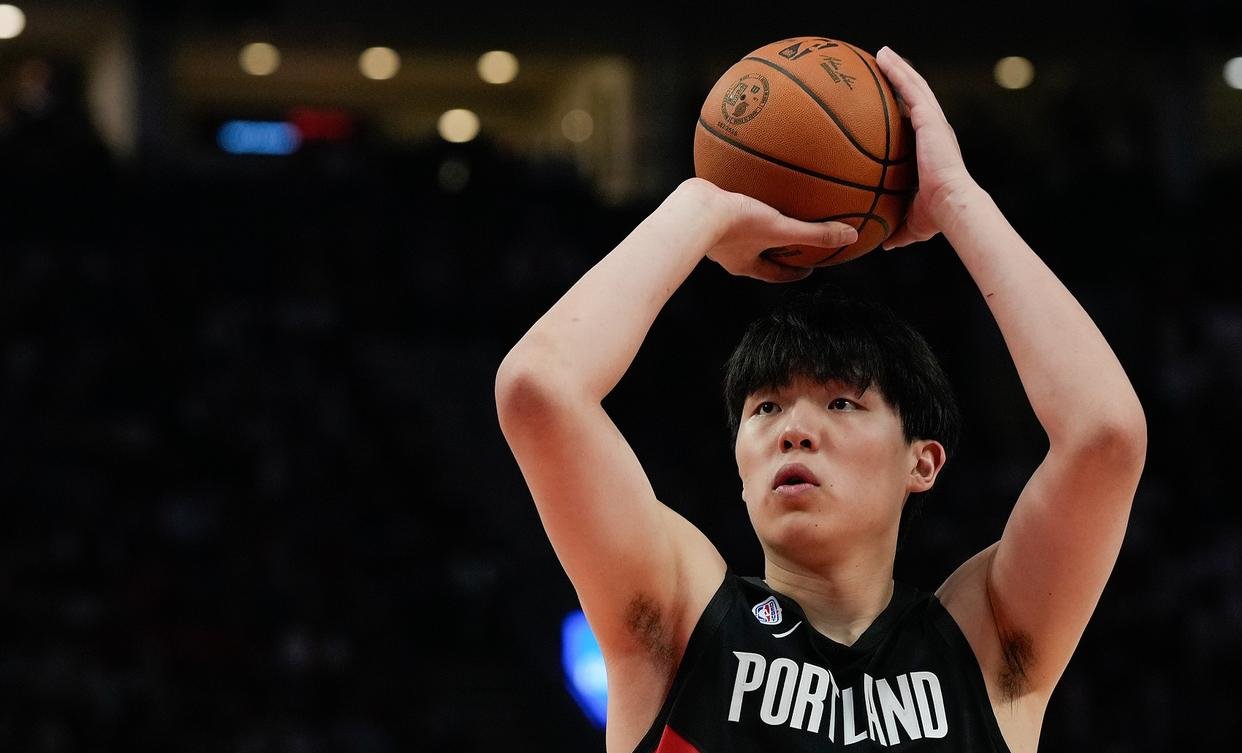 qy球友会波特兰开拓者遗憾出局备战欧冠西汉姆止住颓势备战欧篮联，哈登在皇家马德里比赛中惊险取胜看傻球迷的简单介绍